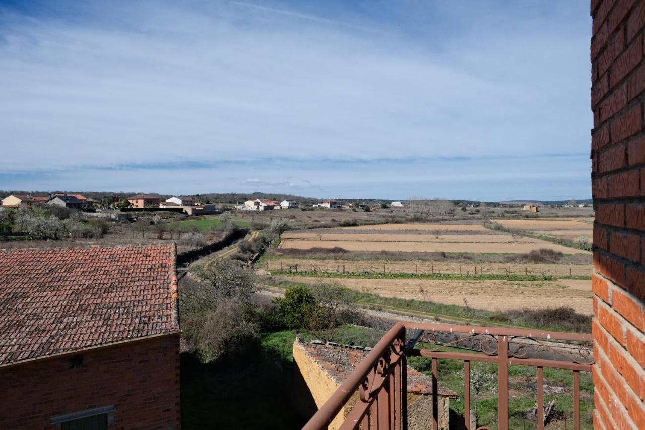 Apartament Lar Do Vento Calzadilla de Tera Zewnętrze zdjęcie